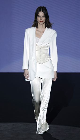 BLITZ, Look 01