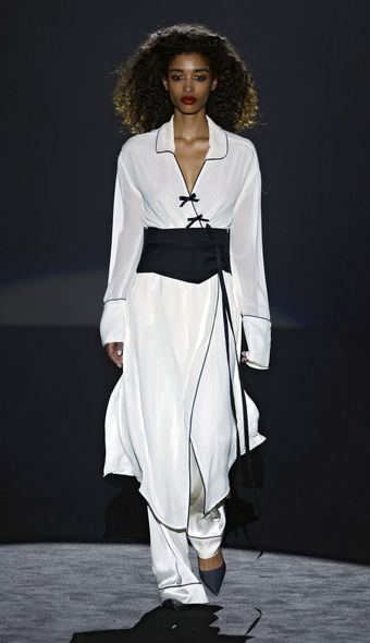 BLITZ, Look 05
