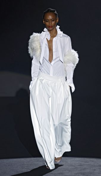 BLITZ, Look 06