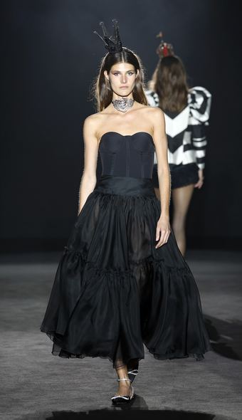 CIRCUS, Look 30