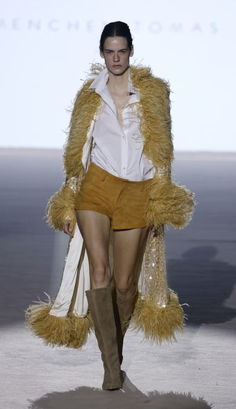 MEMENTO, Look 01