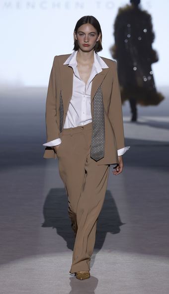 MEMENTO, Look 02