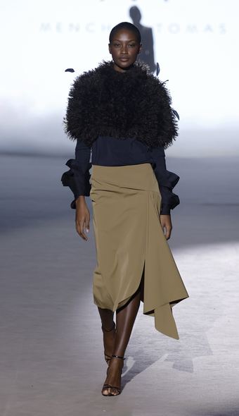 MEMENTO, Look 04