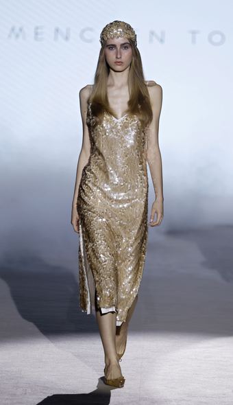 MEMENTO, Look 06