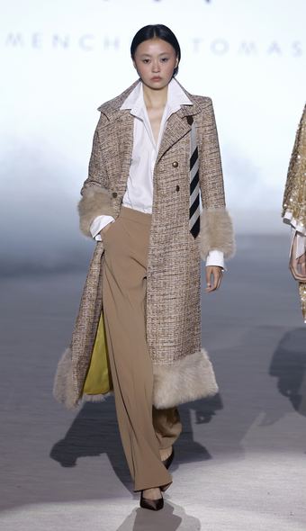 MEMENTO, Look 08