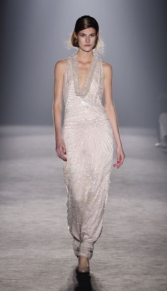 POOLSIDE, Look 35